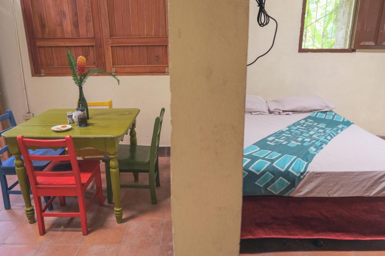 Estacion Biologica Aguali Hostel มาตากัลปา ภายนอก รูปภาพ